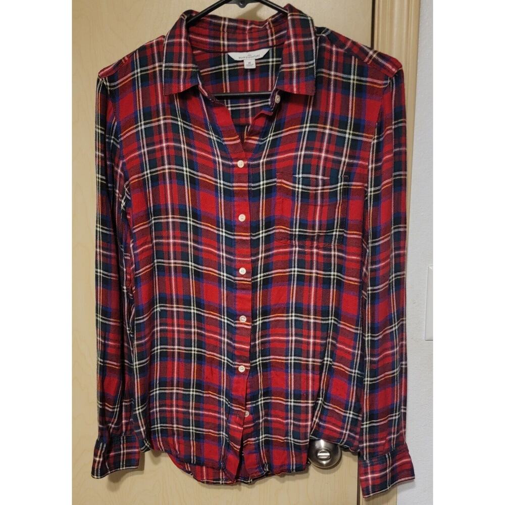 LL Bean Signature Shirt Womens Medium Red Plaid Long Sleeve Button Up Rayon